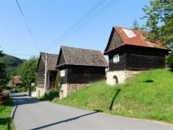Obec Lužná